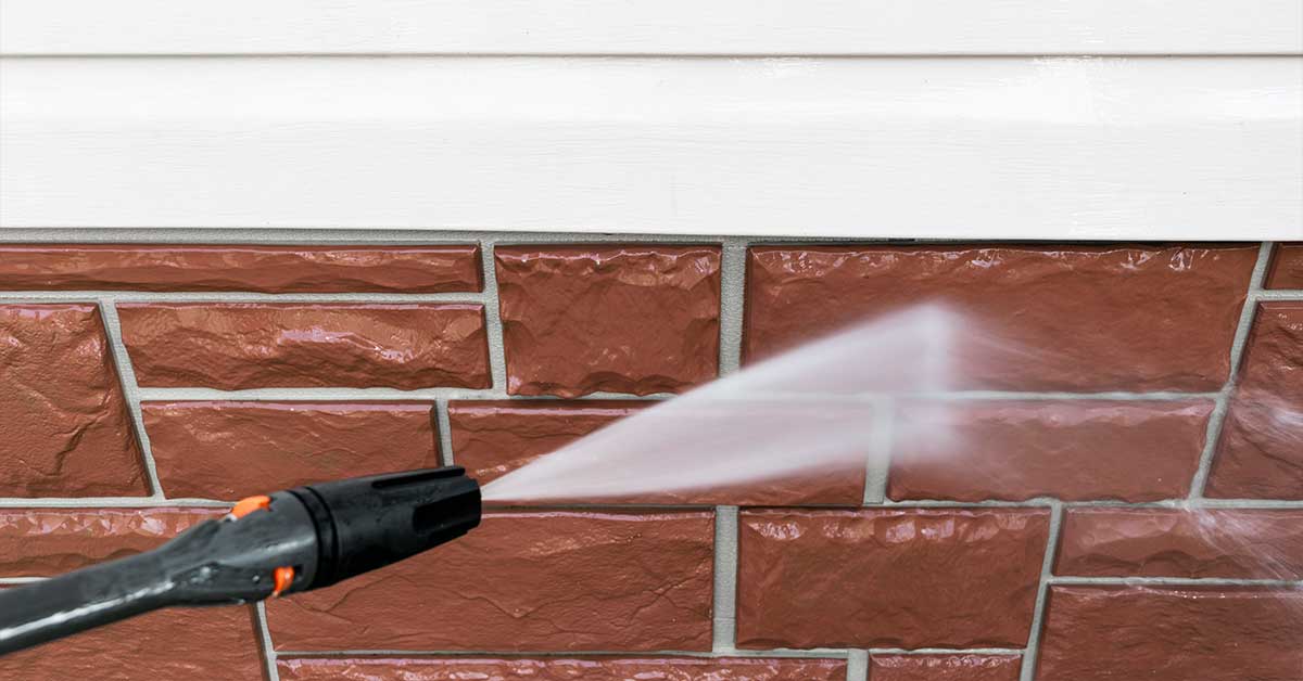 Why Summer is a Great Time to Pressure Wash Your Home